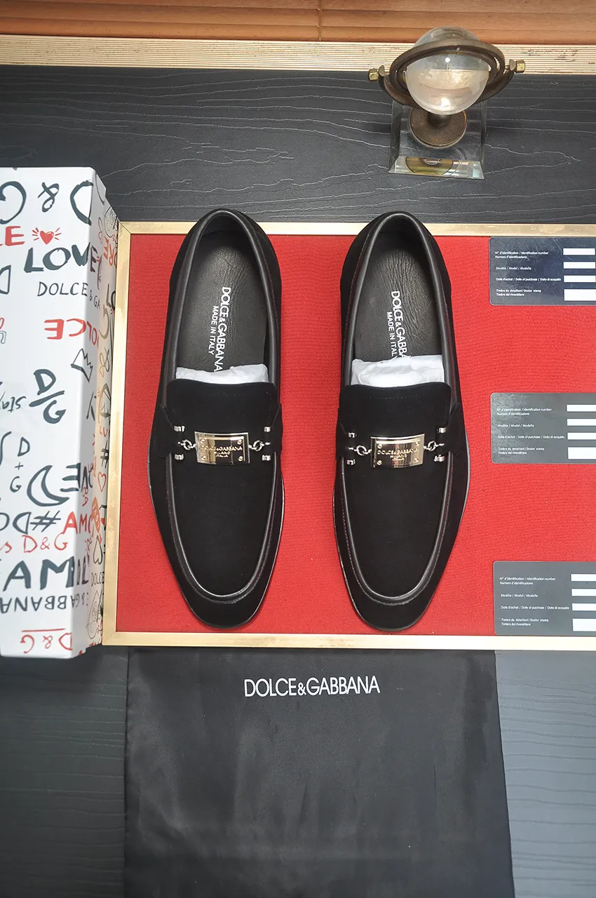 Men's men's shoes 💰500💶🌲 DG top 🔍🔍Men's new leather shoes 🚹 are on sale at the same time at the counter ⚠The uppers are imported cowhide from Italy, the entire imported cowhide lining, imported accessories 💪💪, completely 1⃣️ vs 1⃣️ replica 🇮 🇹💪💪, ⚠Sole: The original sole is specially provided by the original factory, the exclusive movable molded sole is super comfortable, ⚠The original factory follows the order, 🔍🔍high quality, you can enter and exit the counter at will, welcome to compare ⚠Size: 38-44 (45 customized)